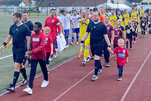 Durch drei Tore in der ersten Halbzeit gewann die Spvg Schwerin das Stadtmeisterschafts-Endspiel gegen den FC Castrop-Rauxel und ist neuer Titelträger.