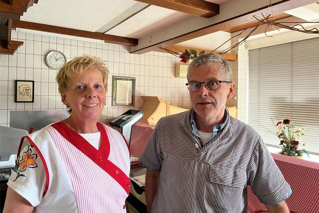Karin und Manfred Prang in ihrem Fachgeschäft.