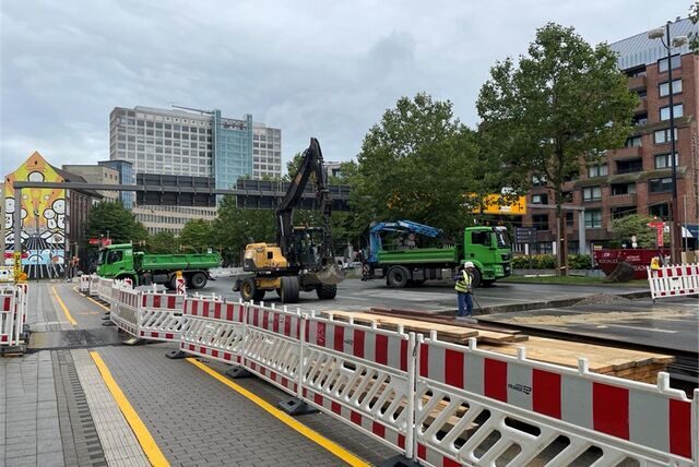 Verzögerungen bei der großen Wall-Baustelle am Dortmunder U: Dazu trugen archäologische Funde und der Regen der vergangenen Wochen bei.