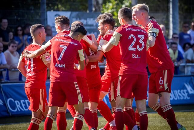 Ex-Spieler des TuS Bövinghausen attackieren ihren ehemaligen Klub und dessen Vorsitzenden. Es geht ums Geld.