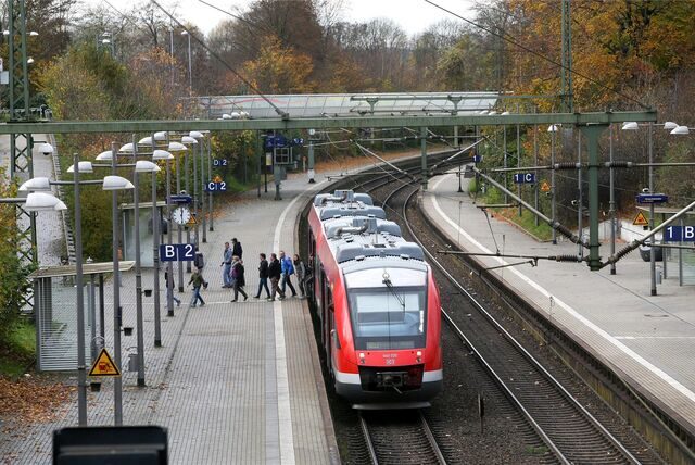 Der Bahnhof Signal Iduna Park: Bis 30. Oktober wird er nicht wie gewohnt angefahren.