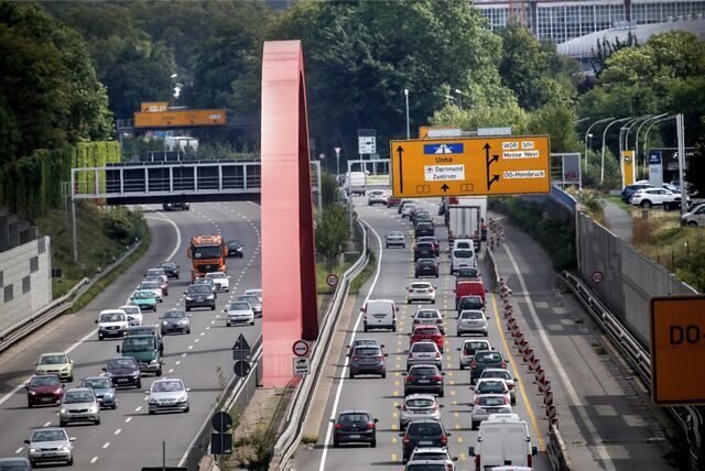 Wegen Grünschnittarbeiten kommt es auf der B1 in Dortmund voraussichtlich zu Verkehrseinschränkungen.