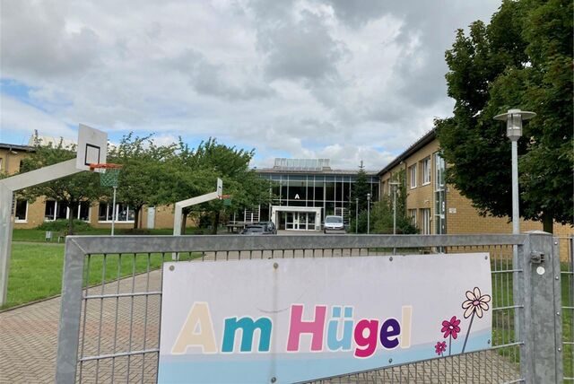 Die Grundschule Am Hügel ist umgezogen. Sie findet sich jetzt am ehemaligen Standort der Sekundarschule.