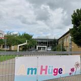 Die Grundschule Am Hügel ist umgezogen. Sie findet sich jetzt am ehemaligen Standort der Sekundarschule.