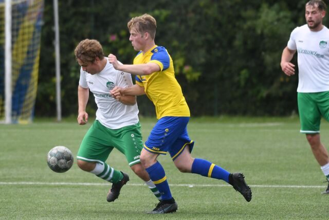 Trotz der Tore von Marvin Glöh (2) und Joel Cid Cid sowie einer 2:0-Führung ging die Spvg Schwerin II bei ihrer Kreisliga-B-Generalprobe gegen den TuS Wiescherhöfen 2 mit 3:8 (2:6) baden.