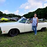 Tanja Stelzner aus Haltern kam mit ihrem Chrysler 300 nach Marl zum Biker Treff Vogel.