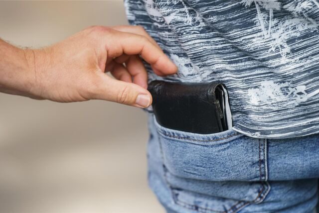 Seine Geldbörse wurde einem 17-jährigen Dorstener bei einer Rangelei im Zug gestohlen. (Symbolbild)