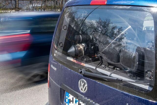Ein Blitzer kontrolliert die Geschwindigkeit. (Symbolbild)