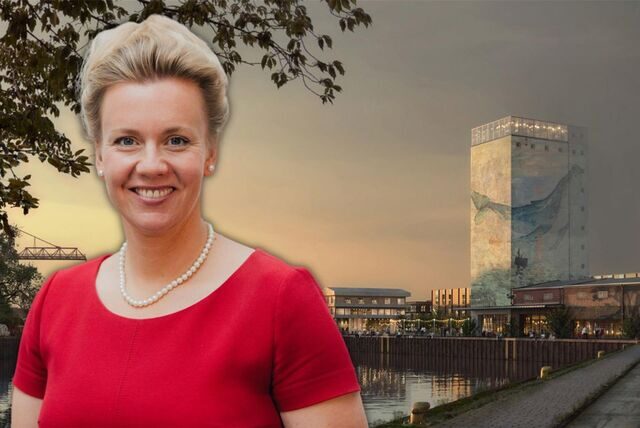 Wissenschaftsministerin Ina Brandes vor dem Entwurf der Hafenpromenade durch das dänische Architekturbüro Cobe