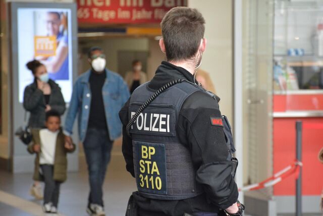 Bundespolizisten nahmen den 28-Jährigen mit zur Wache am Dortmunder Hauptbahnhof.