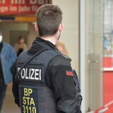 Bundespolizisten nahmen den 28-Jährigen mit zur Wache am Dortmunder Hauptbahnhof.