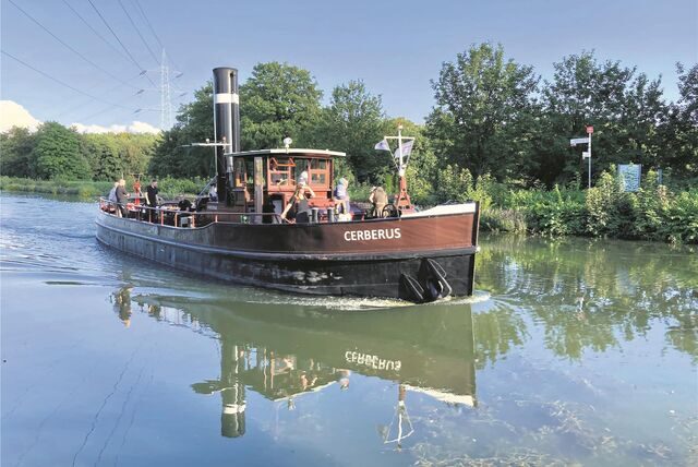 Der historische Schlepper Cerberus.