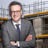 Planungsreferent Stefan Szuggat hat den neuen Wohnungsmarktbericht der Stadt vorgestellt.