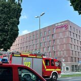 Die Feuerwehr Dortmund war am Sonntag (20.8.) beim Hotel „Moxy“ im Einsatz.