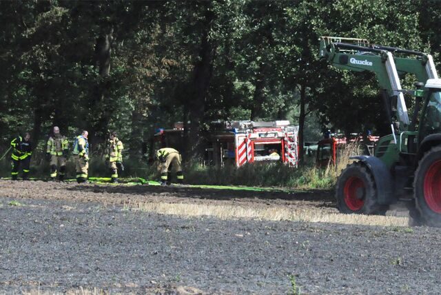 Schwarzer Acker: Der Brand auf dem Getreidefeld war schnell gelöscht.