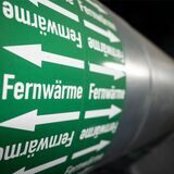 Eine Fernwärmeleitung von Nahem.
