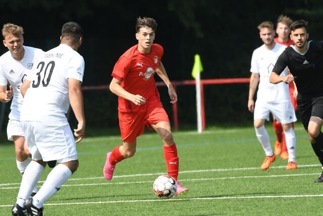 Deutlich mit 6:2 setzte sich der SuS Merklinde im Kreisliga-A-Derby gegen den FC Frohlinde II durch und belegt dadurch Rang zwei.