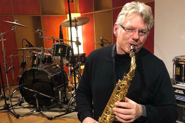Ralf Ulinsky aus Dorsten spielt Saxophon.