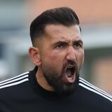 Aykut Kocabas gibt Anweisungen am Spielfeldrand