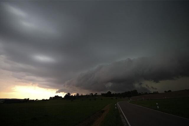 Der Deutsche Wetterdienst (DWD) hat eine Vorabinformation vor schwerem Gewitter in Dorsten, Haltern, Schermbeck, Raesfeld und Kirchhellen ausgesprochen.