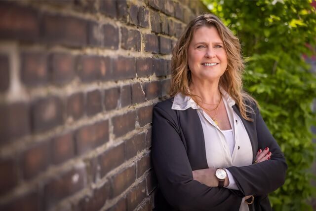 Birthe Kottmann aus Dortmund ist Therapeutin für Systemische Einzel-, Paar- und Familientherapie. In „Beziehungsweise“ beantwortet sie Fragen, die Singles und Alleinstehende beschäftigen.
