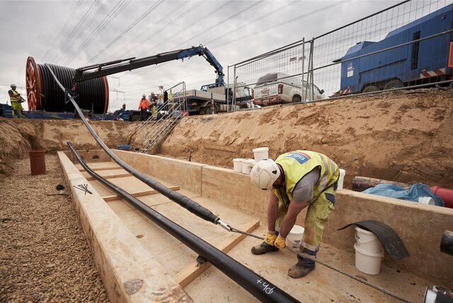Erdkabel werden in einer Tiefe von 1,40 bis 1,80 Meter verlegt.