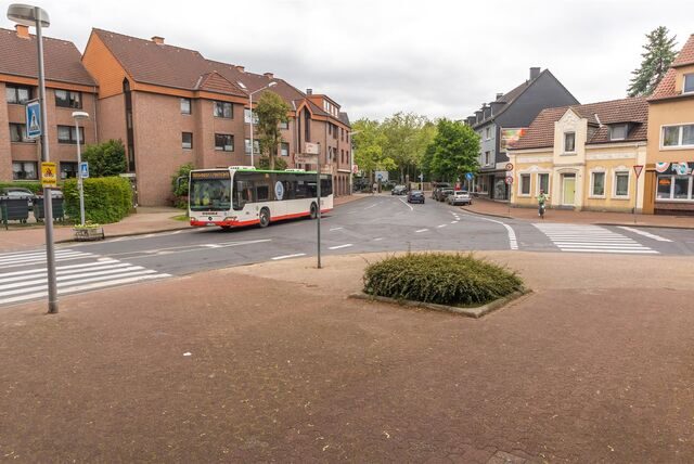 An dieser Stelle zwischen Hafenstraße, Lohstraße und Türkenort in Datteln wird der Kreisverkehr entstehen.
