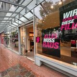 Die Gerry-Weber-Filiale in Castrop-Rauxel schließt. 9 Tage noch, so wird es Mittwoch (30.8.) angezeigt.