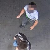 Die Polizei hat Fahndungsbilder der mutmaßlichen Täter veröffentlicht.