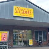 Frontansicht der Netto-Filiale auf der Rekumer Straße in Haltern.