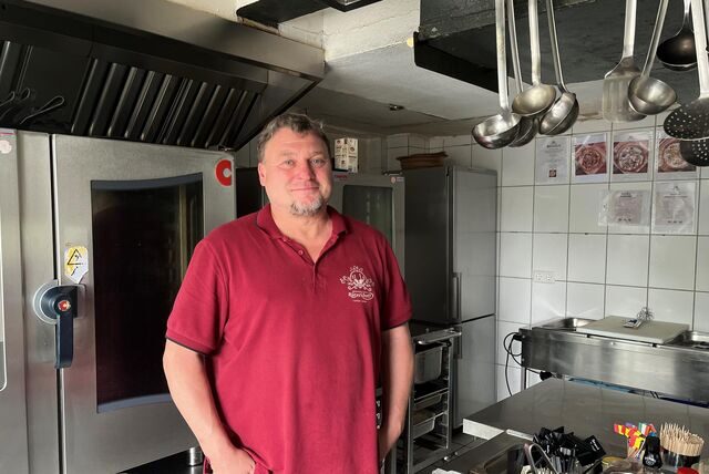 Elmar Bök in der Küche des Brauhauses Rütershoff
