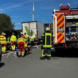 Unfall auf der A 31, Rettungskräfte im Einsatz