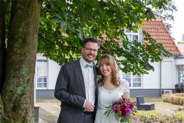 Nadine Kuchendorf und Kai (geborener) Breiling haben geheiratet. Im Haus Goldschmieding gaben sie sich das Ja-Wort.