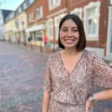 Volontärin Julia Müller in der Halterner Innenstadt.