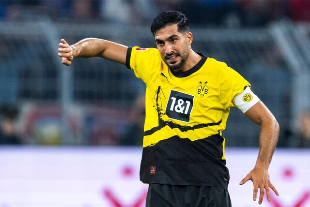 Emre Can dirigiert seine Mitspieler.