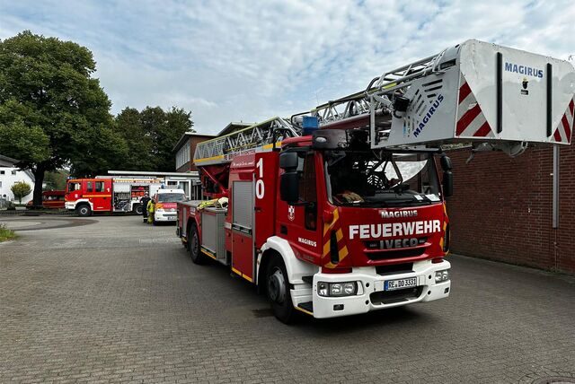 Die Feuerwehr ist am Dienstagmorgen zu einem Kindergarten an der Marler Straße in Dorsten ausgerückt.