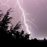 Vor einer Wetterlage mit hohem Unwetterpotenzial warnt der Deutsche Wetterdienst in Dorsten, Schermbeck, Raesfeld und Kirchhellen.