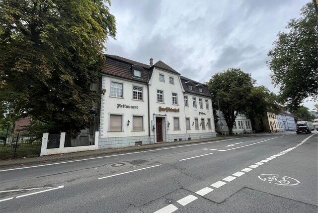 Haus Bladenhorst steht seit Jahren leer. Es wäre gut, wenn sich nördlich des Hauptbahnhofes etwas tun würde, um den Bereich aufzuwerten. Die Pläne klingen gut.
