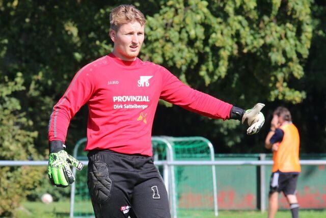 Benedikt Julius musste am Sonntag beim SV Bausenhagen gleich zwei Mal ran.