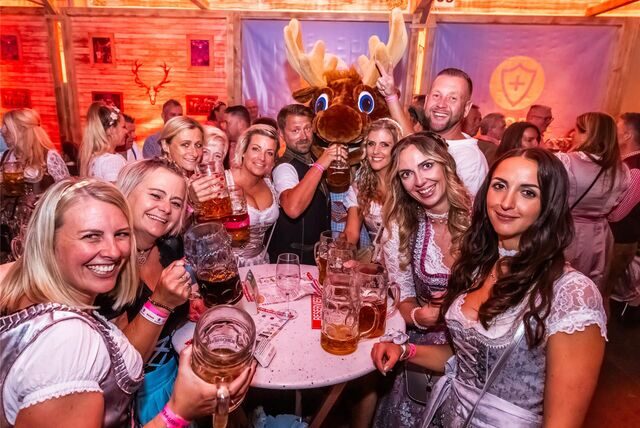 Am Freitag (22.9.) ist das Dortmunder Oktoberfest im Revierpark Wischlingen gestartet.