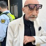 Joan Sofron ist ein angesehener Künstler aus Paderborn. In Dortmund besitzt er Immobilien. Jetzt will er die Mieter aus dem Haus in der Nordstadt werfen.