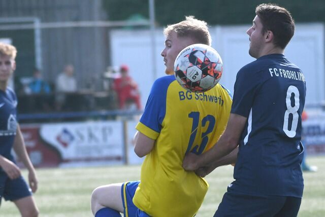 Kreisliga-B-Aufsteiger FC Frohlinde III hat durch ein 5:2 im Derby bei der Spvg Schwerin II den sechsten Sieg im achten Spiel gefeiert und ist neuer Dritter.