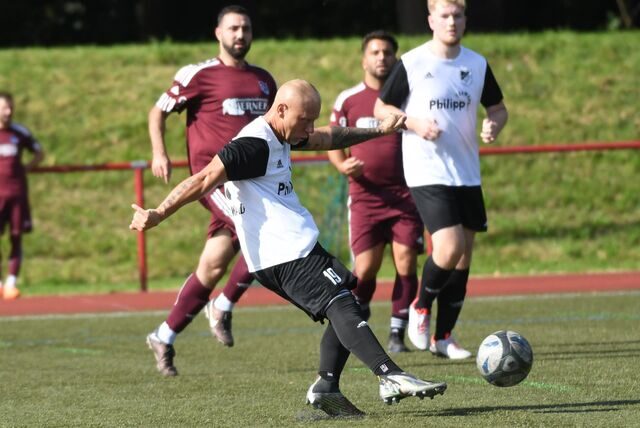 Durch ein klares 2:6 (0:2) gegen Trabzonspor Herne fiel die SG Arminia/Victoria II in der Kreisliga B2 auf den siebten Rang zurück.