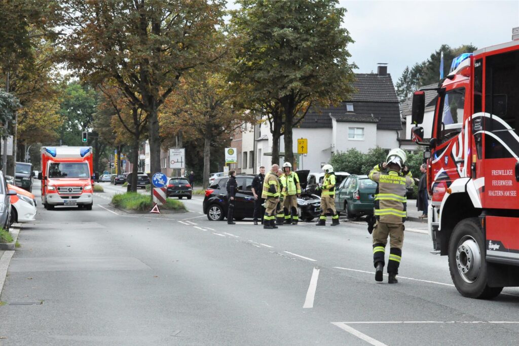 Die Weseler Straße war vorübergehend gesperrt. Die Weseler Straße war vorübergehend gesperrt.