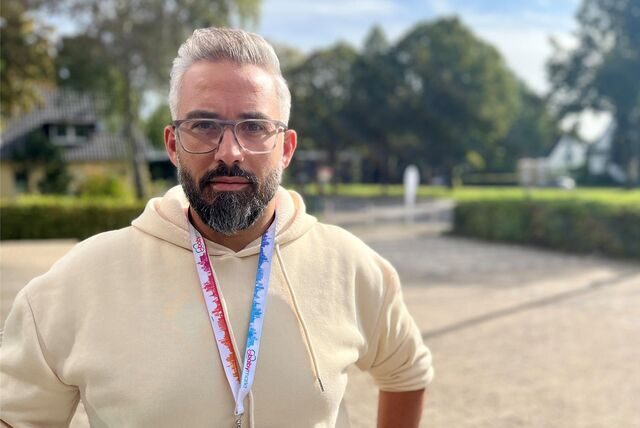 Alfredo Albanito, Babymarkt-Filialleiter an der B1, verzeichnet durch die Sperrung der Bundesstraße massive Umsatzeinbrüche.
