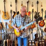 Seit er ein kleiner Junge ist, hat Reinhard aus Haltern eine große Leidenschaft für Gitarren.