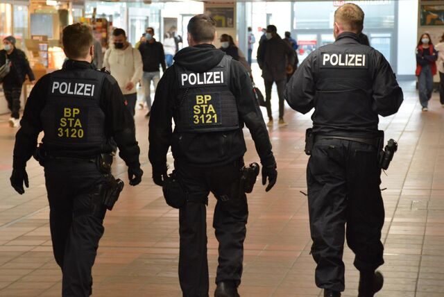 Die Bundespolizei ermittelt gegen einen 27-Jährigen aus Lünen, der einen Jugendlichen im Dortmunder Hauptbahnhof brutal zusammengeschlagen hat. (Archivbild)