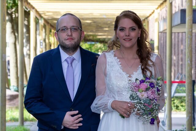 Marcia (geborene Rauch) und Jens Majek lernten sich über ein PC-Spiel kennen. Nach zehn Jahren als Paar haben sie nun geheiratet.