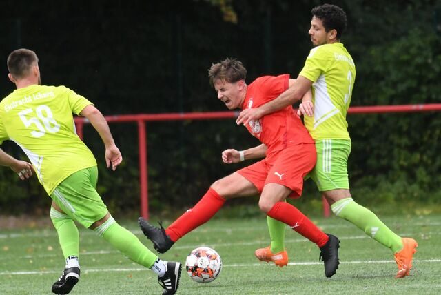 Nach einem 1:2-Rückstand kam der SuS Merklinde im Kreisliga-A-Derby gegen Eintracht Ickern noch zu einem 4:2-Sieg.
