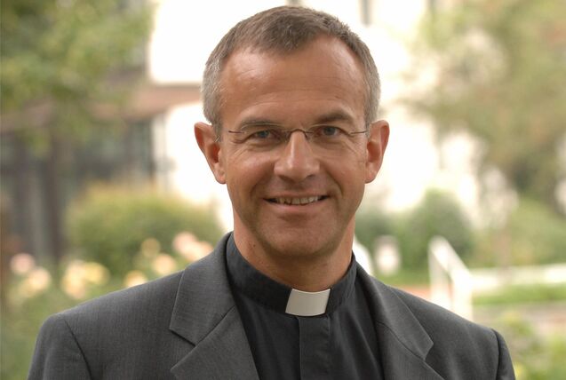 Prälat Dr. Peter Klasvogt ist der Direktor der Katholischen Akademie Schwerte und des Sozialinstituts Kommende Dortmund.